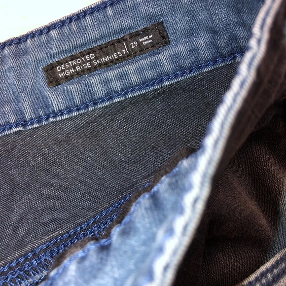 Bullhead sz 29 destroyed high rise skinniest jeans - Picture 3 of 4